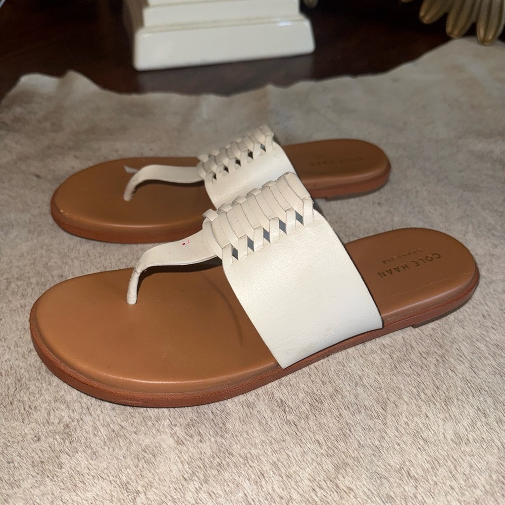 Cole Haan White and Tan Sandals/Flats Size 7.5 - Picture 6 of 9